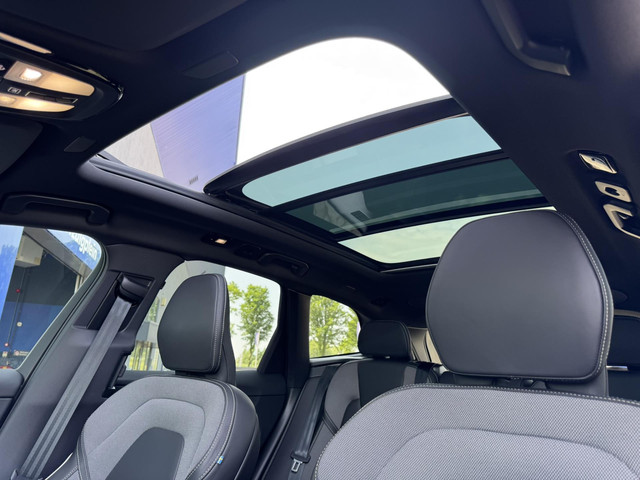 Volvo XC60 2.0 T8 Plug-in hybrid AWD Ultimate Black Edition 455pk Panoramadak   360 Camera   Harmon Kardon