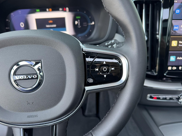 Volvo XC60 2.0 T8 Plug-in hybrid AWD Ultimate Black Edition 455pk Panoramadak   360 Camera   Harmon Kardon