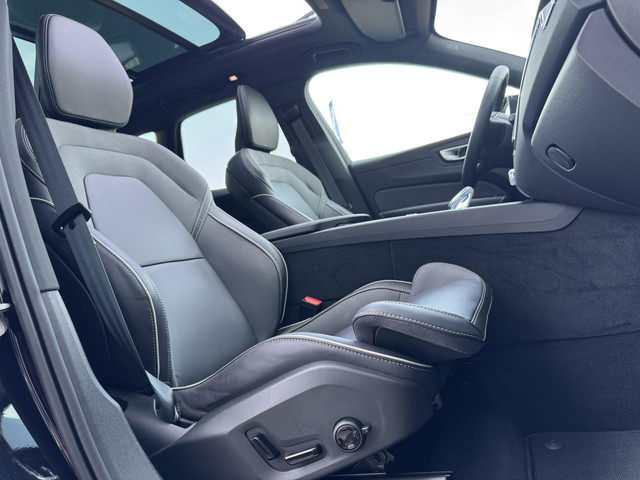 Volvo XC60 2.0 T8 Plug-in hybrid AWD Ultimate Black Edition 455pk Panoramadak   360 Camera   Harmon Kardon