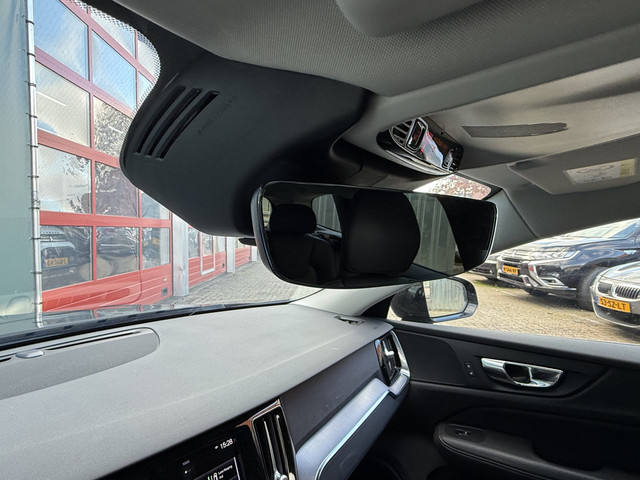 Volvo V60 2.0 B3 Momentum Advantage NIEUW BINNEN !!