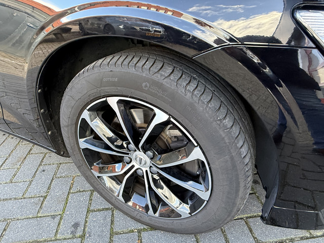 Volvo V60 2.0 B3 Momentum Advantage NIEUW BINNEN !!