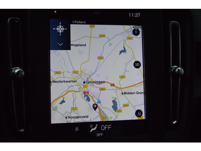 Volvo XC40 T3 | Dealer onderhouden | Cruise Control | Navigatie | Voor + Achter Parkeersensoren |