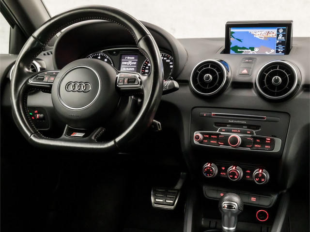 Audi A1 1.8 TFSI S-Line Sport 192Pk Automaat (2X S-LINE, NAVIGATIE, XENON, CLIMATE, LEDER, SPORTSTOELEN, FLIPPERS, GETINT GLAS, CRUISE,