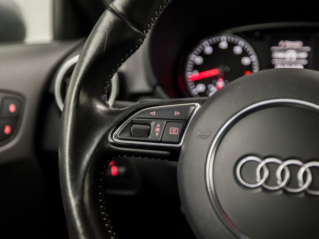 Audi A1 1.8 TFSI S-Line Sport 192Pk Automaat (2X S-LINE, NAVIGATIE, XENON, CLIMATE, LEDER, SPORTSTOELEN, FLIPPERS, GETINT GLAS, CRUISE,