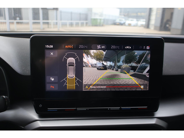 Seat Leon Sportstourer 1.5 FR Launch Edition TSI 150pk | Navigatie | Virtual | LED | Sfeer | Climate | ACC | Camera