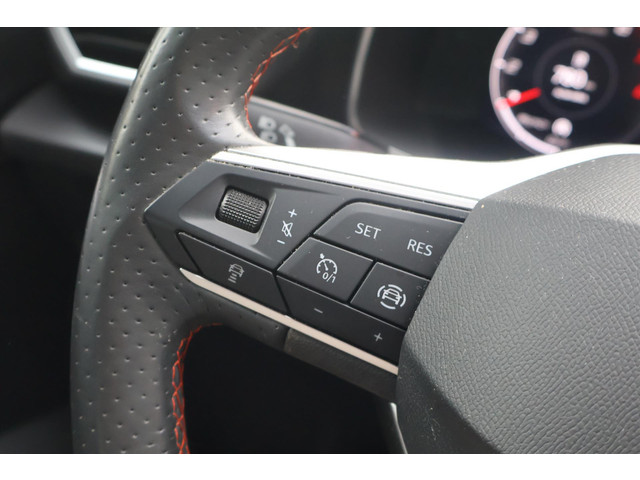 Seat Leon Sportstourer 1.5 FR Launch Edition TSI 150pk | Navigatie | Virtual | LED | Sfeer | Climate | ACC | Camera
