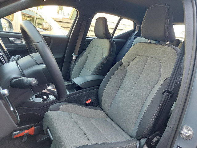 Volvo XC40 1.5 T4 Plug-in hybrid Core Bright | WinterPack | Camera | NAP