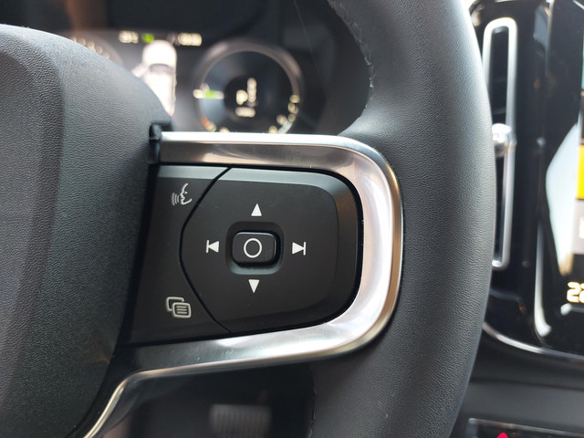 Volvo XC40 1.5 T4 Plug-in hybrid Core Bright | WinterPack | Camera | NAP