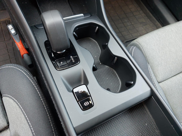 Volvo XC40 1.5 T4 Plug-in hybrid Core Bright | WinterPack | Camera | NAP