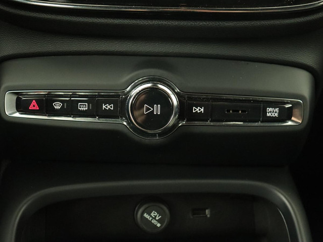 Volvo XC40 1.5 T4 Recharge Inscription Expression | Trekhaak | Carplay | Navigatie | Climate control | Parkeerhulp | Cruise control | Full
