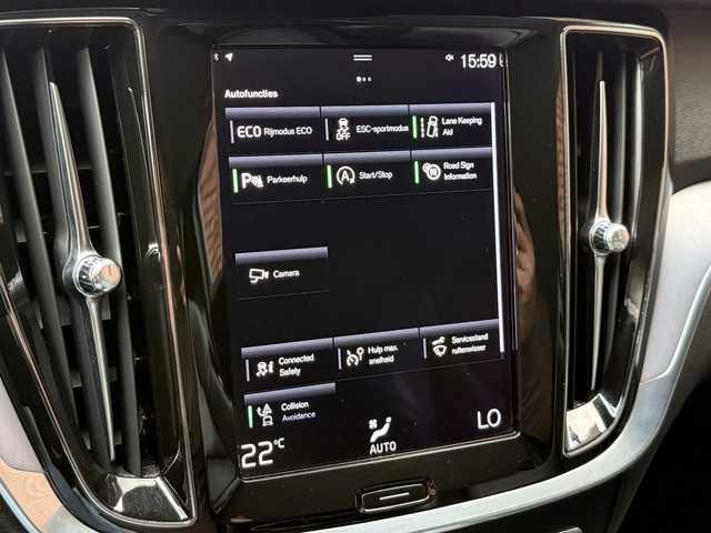 Volvo V60 2.0 B3 Momentum Advantage | R-Design | Elek. Trekhaak | Camera | Dealer onderhouden