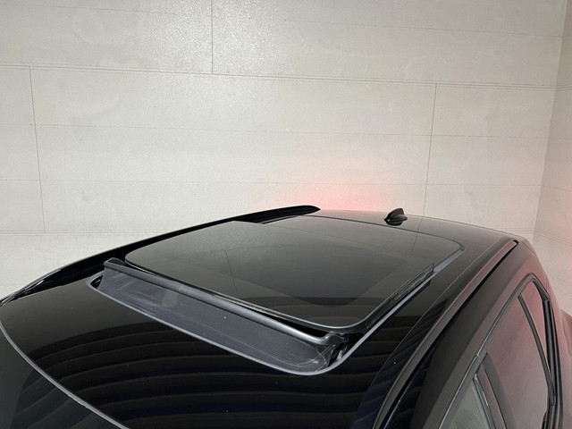 Volvo XC40 1.5 T5 Recharge R-Design Pano H K 360° ACC Autopilot