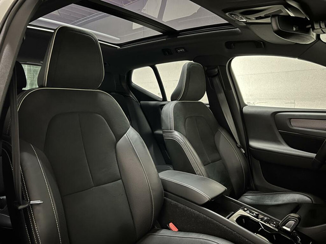 Volvo XC40 1.5 T5 Recharge R-Design Pano H K 360° ACC Autopilot