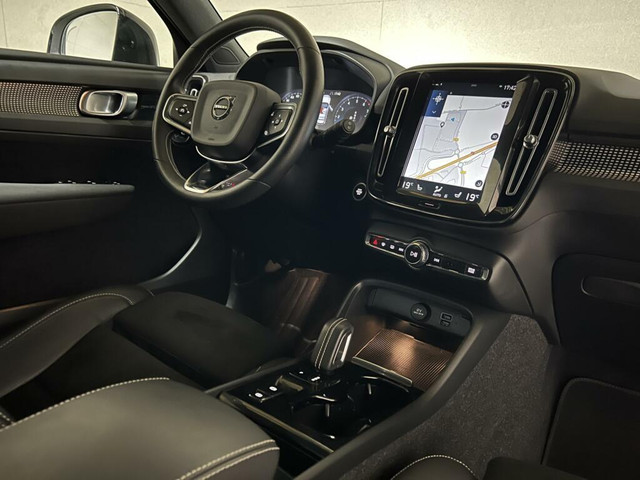 Volvo XC40 1.5 T5 Recharge R-Design Pano H K 360° ACC Autopilot