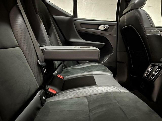 Volvo XC40 1.5 T5 Recharge R-Design Pano H K 360° ACC Autopilot