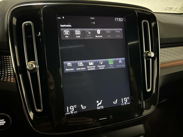 Volvo XC40 1.5 T5 Recharge R-Design Pano H K 360° ACC Autopilot