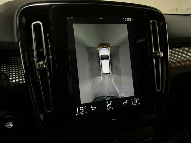 Volvo XC40 1.5 T5 Recharge R-Design Pano H K 360° ACC Autopilot