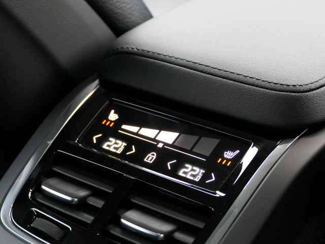 Volvo XC60 B4 AUT Inscription 12 MND garantie   Camera   Trekhaak   Stuurverwarming   Leer