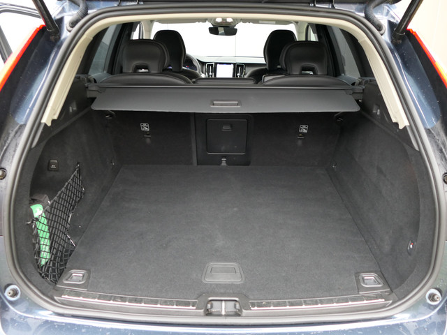 Volvo XC60 B4 AUT Inscription 12 MND garantie   Camera   Trekhaak   Stuurverwarming   Leer