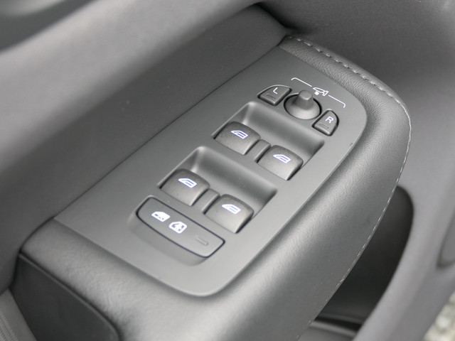 Volvo XC60 B4 AUT Inscription 12 MND garantie   Camera   Trekhaak   Stuurverwarming   Leer
