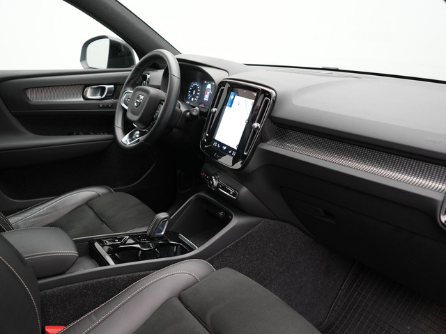 Volvo XC40 T4 Recharge R-Design Plug In Hybrid 211pk Dealer O.H PHEV | Panodak | Adaptive Cruise | 360 Camera | Alcantara Sportstoelen Memo