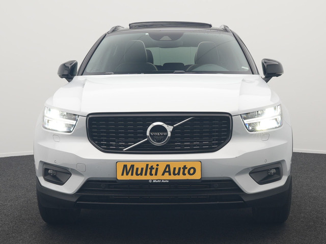 Volvo XC40 T4 Recharge R-Design Plug In Hybrid 211pk Dealer O.H PHEV | Panodak | Adaptive Cruise | 360 Camera | Alcantara Sportstoelen Memo