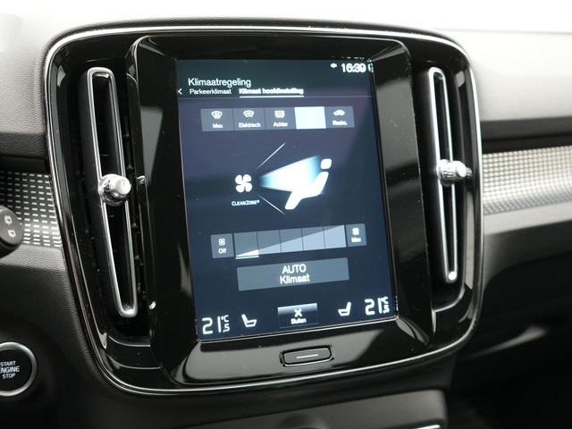 Volvo XC40 T4 Recharge R-Design Plug In Hybrid 211pk Dealer O.H PHEV | Panodak | Adaptive Cruise | 360 Camera | Alcantara Sportstoelen Memo