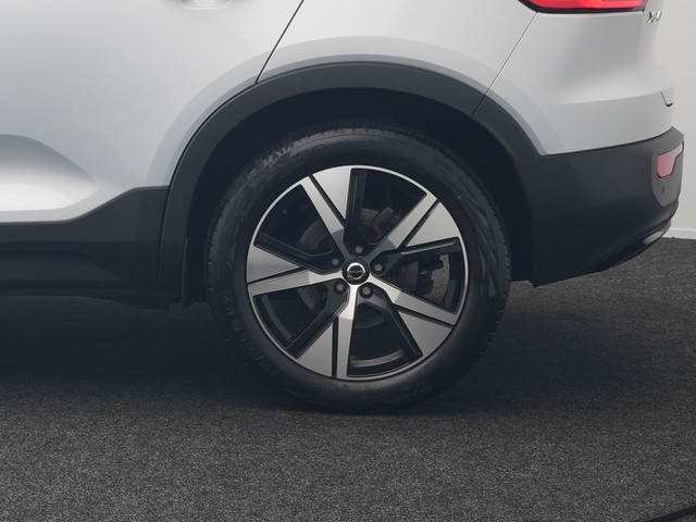 Volvo XC40 T4 Recharge R-Design Plug In Hybrid 211pk Dealer O.H PHEV | Panodak | Adaptive Cruise | 360 Camera | Alcantara Sportstoelen Memo