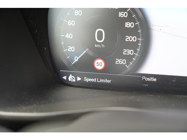 Volvo XC40 1.5 T5 Recharge Inscription | Dealer onderhouden | Harman Kardon | Elektrisch verstelbare voorstoelen | Panoramisch schuif kante