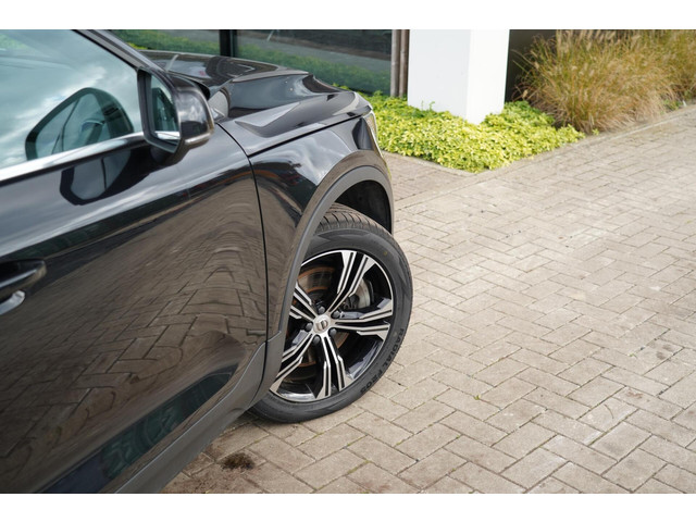 Volvo XC40 1.5 T5 Recharge Inscription | Dealer onderhouden | Harman Kardon | Elektrisch verstelbare voorstoelen | Panoramisch schuif kante