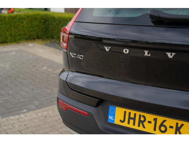 Volvo XC40 1.5 T5 Recharge Inscription | Dealer onderhouden | Harman Kardon | Elektrisch verstelbare voorstoelen | Panoramisch schuif kante