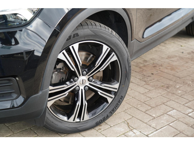 Volvo XC40 1.5 T5 Recharge Inscription | Dealer onderhouden | Harman Kardon | Elektrisch verstelbare voorstoelen | Panoramisch schuif kante