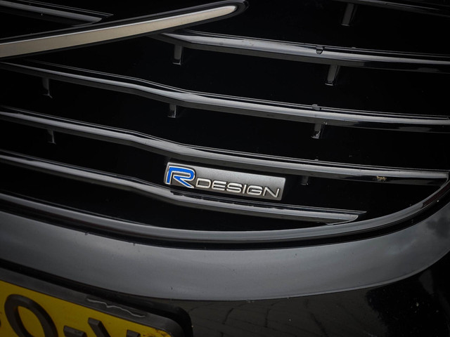 Volvo XC60 2.0 D4 R-Design | MEMORY | XENON | CRUISE | DAB |