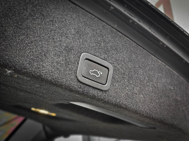 Volvo XC60 2.0 D4 R-Design | MEMORY | XENON | CRUISE | DAB |