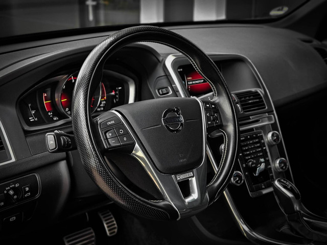 Volvo XC60 2.0 D4 R-Design | MEMORY | XENON | CRUISE | DAB |