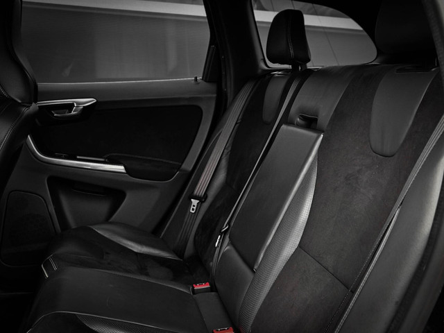 Volvo XC60 2.0 D4 R-Design | MEMORY | XENON | CRUISE | DAB |