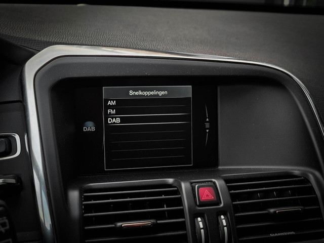 Volvo XC60 2.0 D4 R-Design | MEMORY | XENON | CRUISE | DAB |