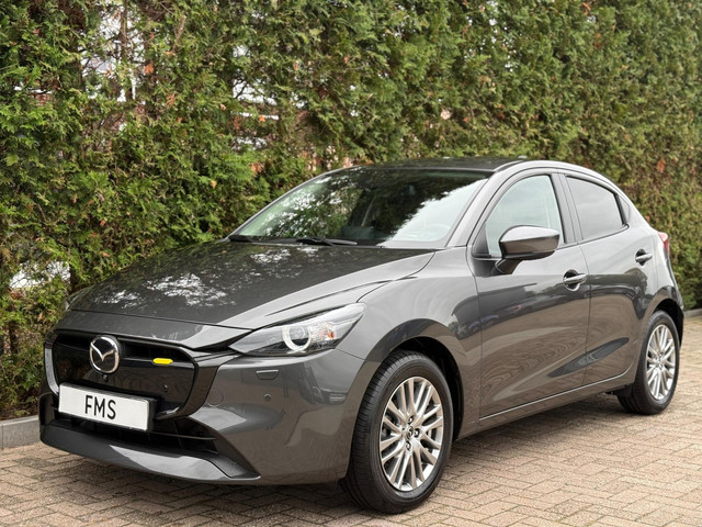 mazda-2-1.5-e-skyactiv-g-90-exclusive-line-camera-carplay