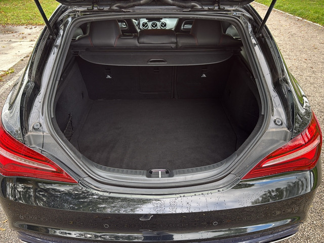 Mercedes-Benz CLA Shooting Brake 180 AMG Business Solution