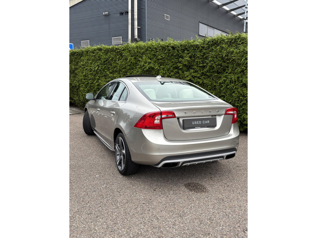 Volvo S60 T4 Summum | Camera | Schuif-kanteldak | Voorruitverwarming