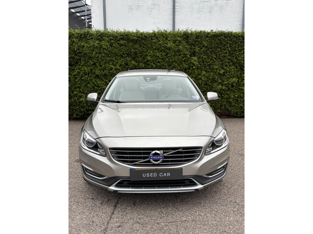 Volvo S60 T4 Summum | Camera | Schuif-kanteldak | Voorruitverwarming