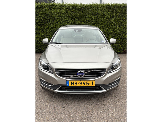 Volvo S60 T4 Summum | Camera | Schuif-kanteldak | Voorruitverwarming