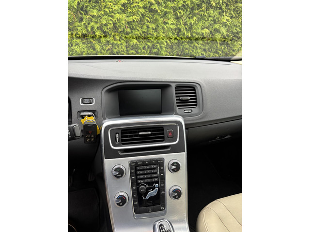 Volvo S60 T4 Summum | Camera | Schuif-kanteldak | Voorruitverwarming