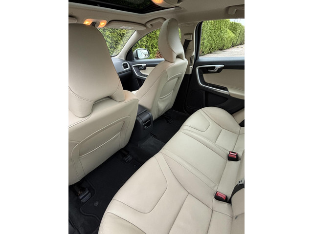 Volvo S60 T4 Summum | Camera | Schuif-kanteldak | Voorruitverwarming