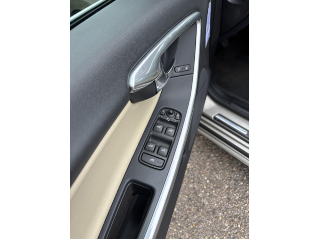 Volvo S60 T4 Summum | Camera | Schuif-kanteldak | Voorruitverwarming