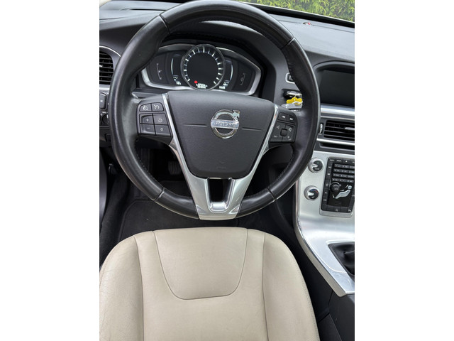 Volvo S60 T4 Summum | Camera | Schuif-kanteldak | Voorruitverwarming
