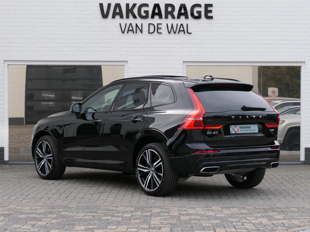 Volvo XC60 2.0 Recharge T8 AWD R-Design | Luchtvering | Black optic | Panoramadak | Head-up display | Harman Kardon | Full LED | Stuur- Sto