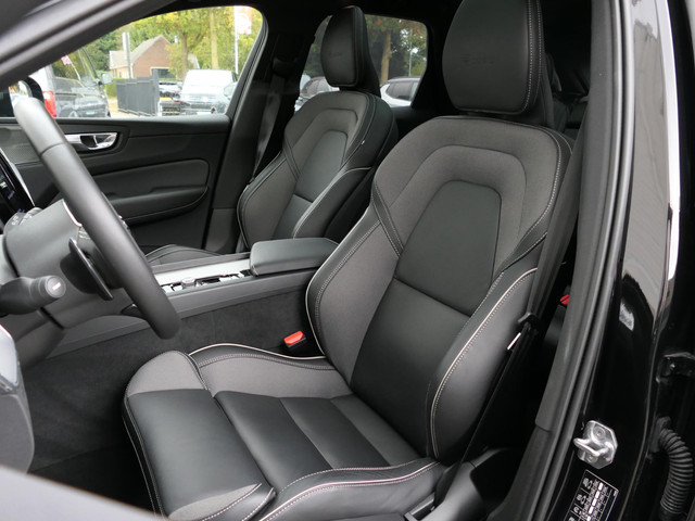 Volvo XC60 2.0 Recharge T8 AWD R-Design | Luchtvering | Black optic | Panoramadak | Head-up display | Harman Kardon | Full LED | Stuur- Sto