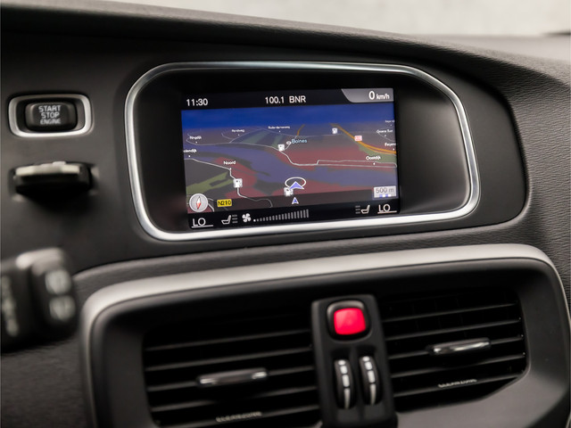 Volvo V40 2.0 T2 Inscription (NAVIGATIE, CLIMATE, CAMERA, STOELVERWARMING, LED KOPLAMPEN, SPORTSTOELEN, CRUISE, PARKEERSENSOREN, NIEUWE AP