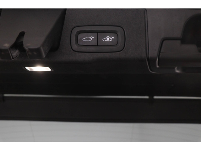 Volvo XC60 2.0 T8 Twin Engine AWD Inscription | HEAD UP | BOWERS & WILKINS | PANORAMADAK | 360 CAMERA | TREKHAAK | 22